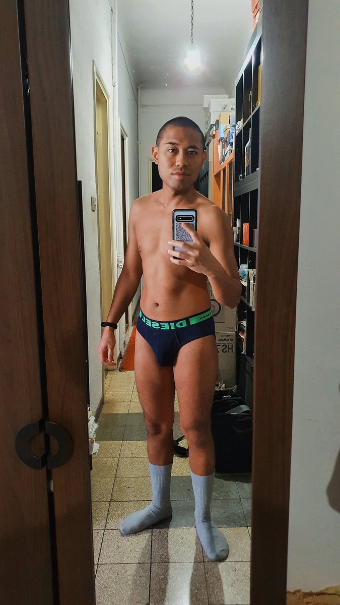 jeffino_22's tweet photo. First Pic on Twitter
#gay #boy #gayboy #asian #gayitaly #instagay #underwear #socks
#Diesel #gayasian #asianmen #gaypinoy #Milan #Italy
#pride #gayfit #fitboi #twink #lgbtq https://t.co/fDlLdZR25d