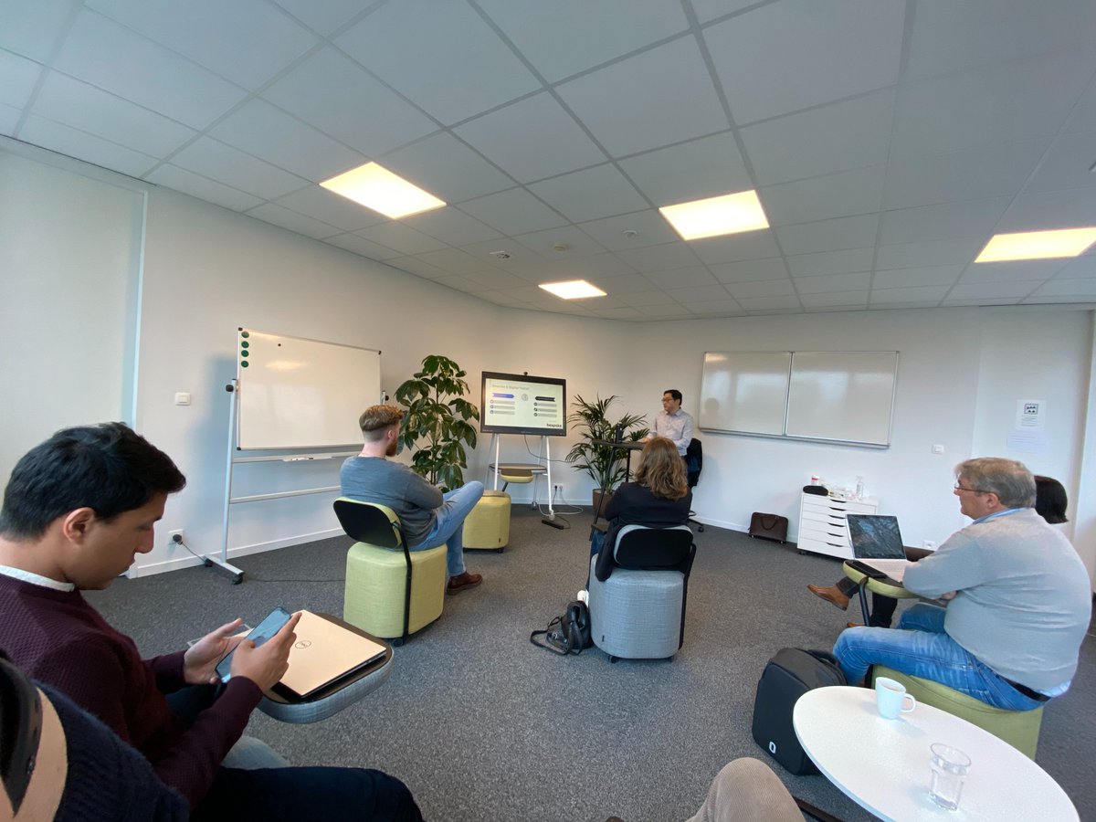 webscreen_be's tweet photo. Bespoke workshop rond “data-driven architecture”. Inspirerend om te zien hoe dit team ervaringen en visie’s deelt om écht het verschil te maken om uw strategisch en organisatorisch aanpassingsvermogen van ICT in uw business te vergroten! #datadrivenarchitecture #ICT #architecture https://t.co/TYr4yLyFwz