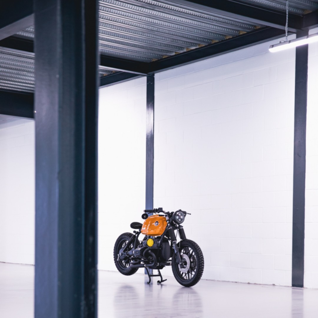Unit 50 became a photo studio for the day for a Barwell occupier to showcase an impressive, custom-build BMW motorbike. 

Edward Weatherall owns MSR (Motorrad Service and Repair) which repairs and services BMW motorcycles at Unit 14 Barwell Business Park. 

#barwellbusinesspark
