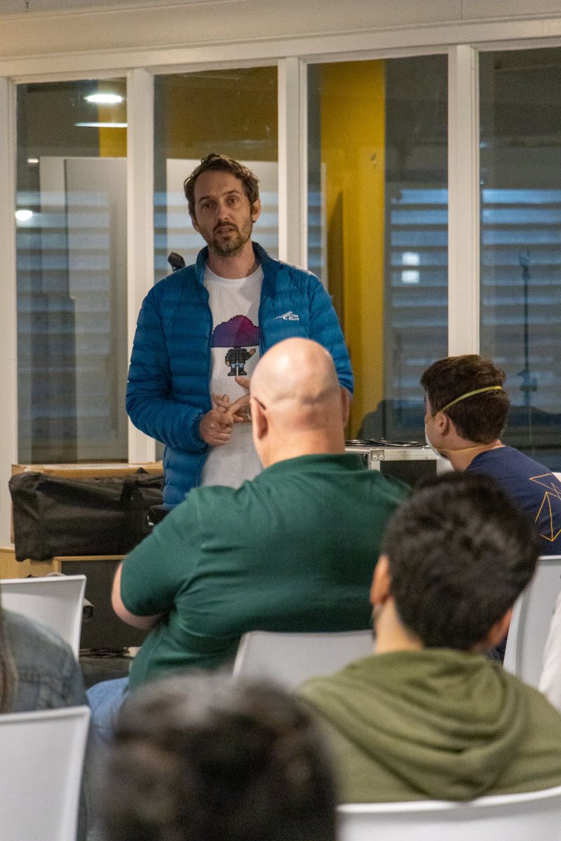 SynthesisSA's tweet photo. What about awesome meet-up. Thanks @awscloud and @OfferZen @julian_wood @Vel12171 @phzietsman @der_rehan #CapeTown #AWS #serverless #tech #technology #CloudComputing https://t.co/NuxYtdW5Mk