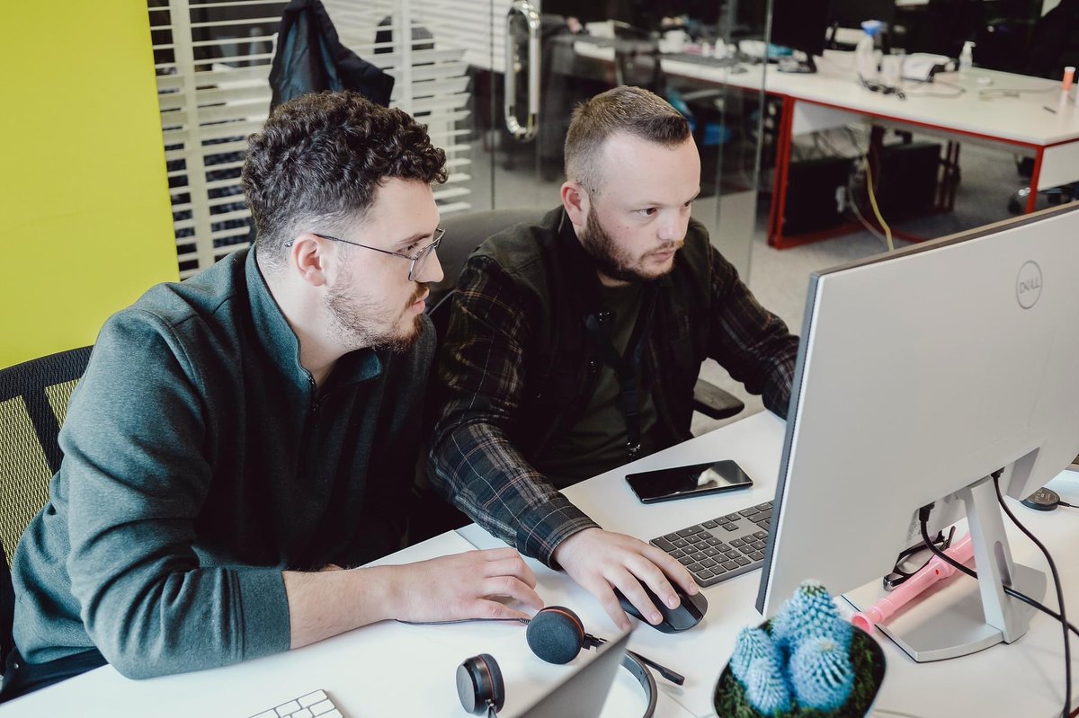 ALPHA HERCULES

They named themselves after the Greek mythology Hercules, because just like him they can do anything. 

Meet our heroes of Alpha Hercules team!

#StarLabs
#developingthefuture