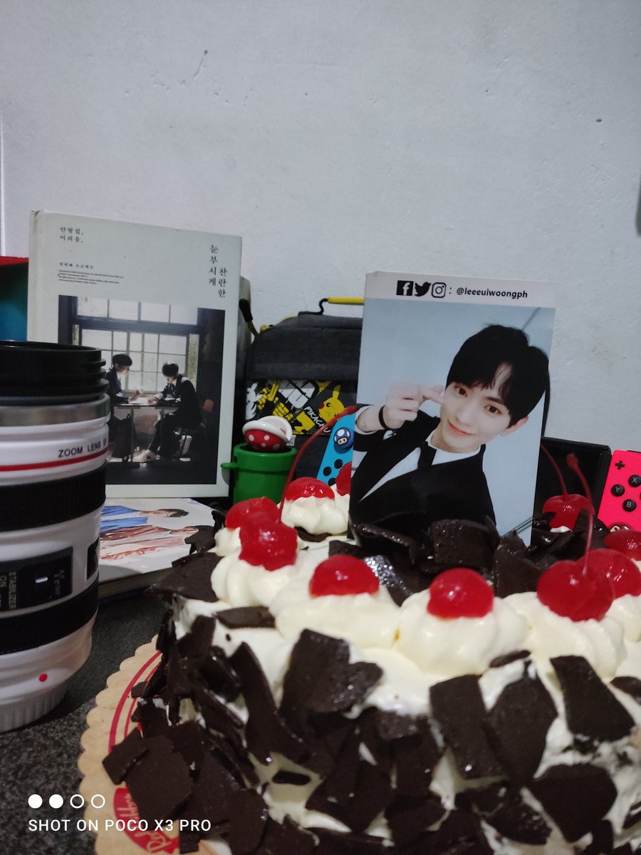 leeeuiwoongph's tweet photo. Got you a cake #LEW! ♥️🖤
Birthday Giveaway: Good News is also open for our followers in our IG and FB pages @leeeuiwoongph ⚠️
Like and retweet the main post and after a week we will post the winner!
#HAPPY_LEW_DAY #TEMPEST
#의웅이_생일_진짜루_축하해
#SpringPrince_LEW_Day https://t.co/O26SyoNxIx