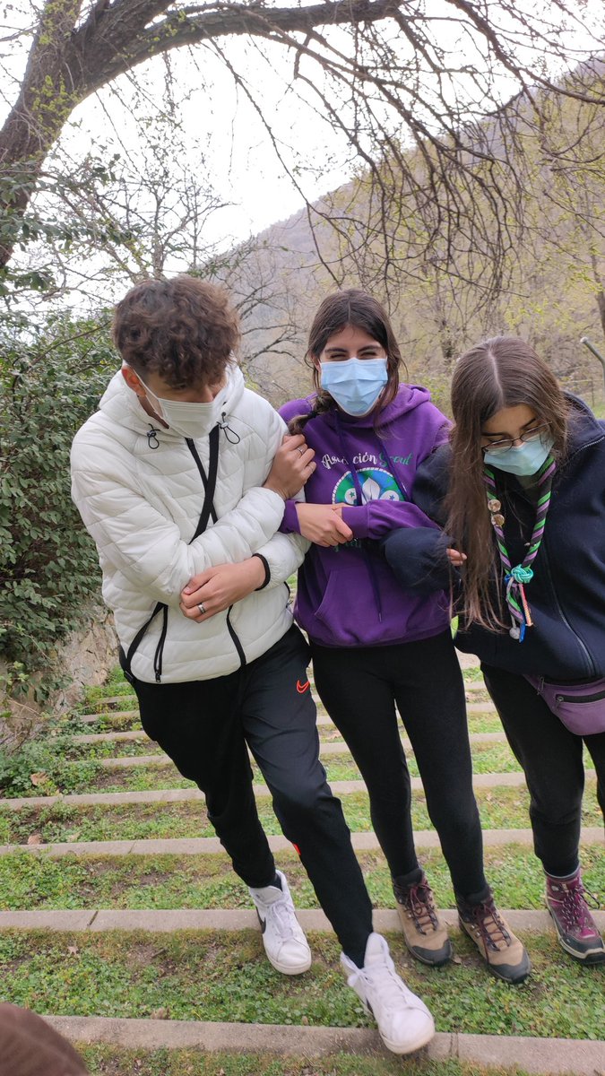 ScoutPlaneta's tweet photo. 🧚🏼‍♀️La unidad esculta Meissa estuvo de acampada el 19 y 20 de marzo🧚🏼‍♀️
Tuvieron la oportunidad de conocerse mejor, hicieron un taller de sexualidad, y empezaron a aprender acerca su proyecto🐟

🌺Están deseando poder disfrutar del campa de primavera🌺

💜💚🖤 https://t.co/Oyd9ZWJ8oU