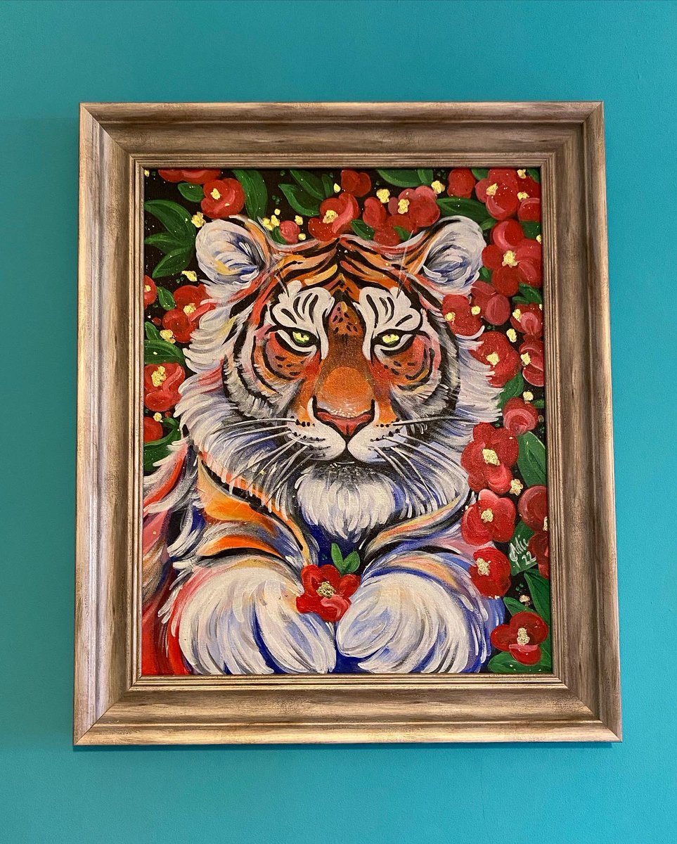 Julie has been painting while recovering from Covid…. Feeling Gggrreat…. 🐯almost! 😂❤️
#colchester #tattooartist #tigergang #painting #ArtistOnTwitter #VisibleWomen #booksopen