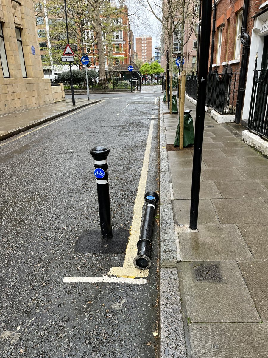 JamesArnold15's tweet photo. Oh no man (or lady) down!! @WorldBollard https://t.co/RYPJOhhz47