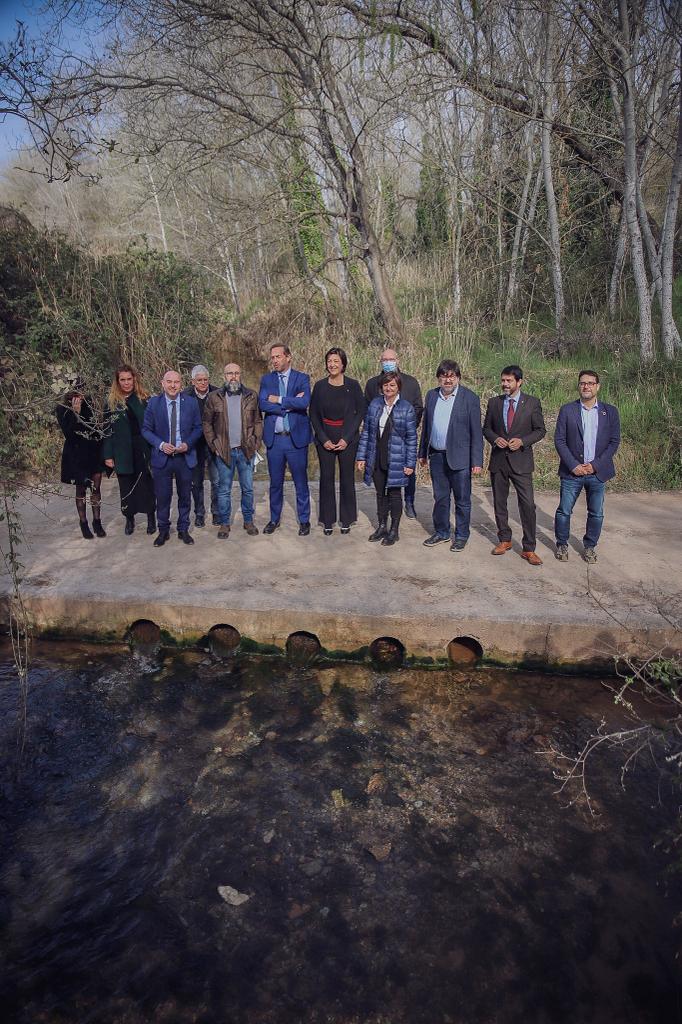 diba's tweet photo. El projecte #ViesBlaves Barcelona consisteix a rehabilitar les lleres dels rius Llobregat, Cardener i Anoia al seu pas per la província de Barcelona per fer-les transitables per a la pràctica del senderisme i del cicloturisme #som311 #ODSDiba #bcmoltmes https://t.co/kutYqJtyNY