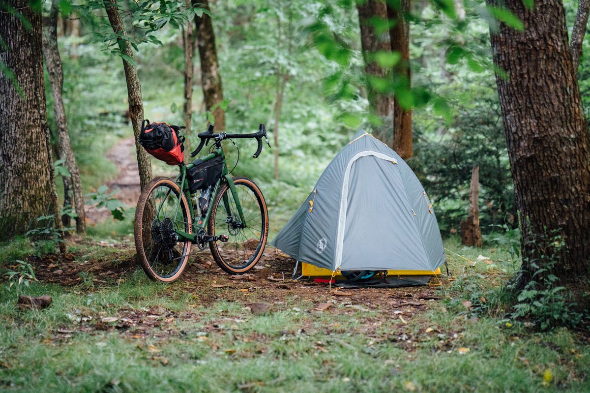 reishonger's tweet photo. #Bikepacking  is dé nieuwe trend onder avonturiers. #Backpacking maar dan met een speciale trekkingsfiets. The Bikepack Trail is een uniek tweedaags fietsavontuur langs de mooiste routes in de Belgische Ardennen: https://t.co/Q59pxHcbLy #ardennen #reishonger https://t.co/FPeWMmQ7SX