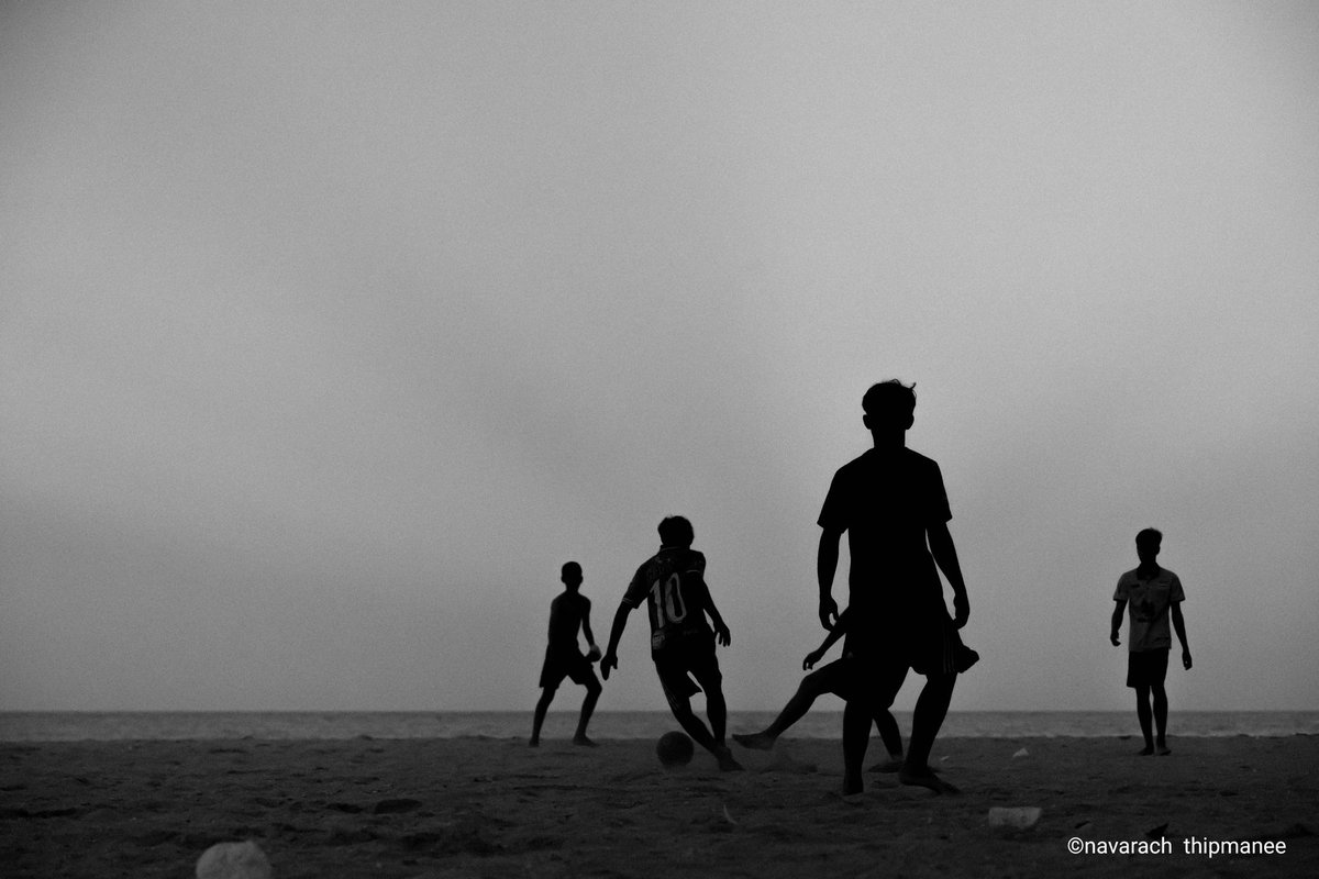 NavarachThipma1's tweet photo. Songkhla Lake​ #Street​ #streetphotography #streetphotographer​ #streetphoto #streetart https://t.co/JFupTrXt8o