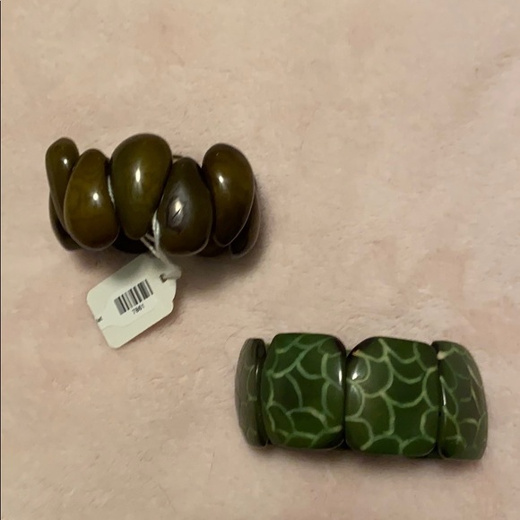 WhimsicalTurtle's tweet photo. So good I had to share! Check out all the items I'm loving on @Poshmarkapp #poshmark #fashion #style #shopmycloset #heatkeep #tagua #katespade: https://t.co/N3Nwi7UKe3 https://t.co/OPjC5A3MaO