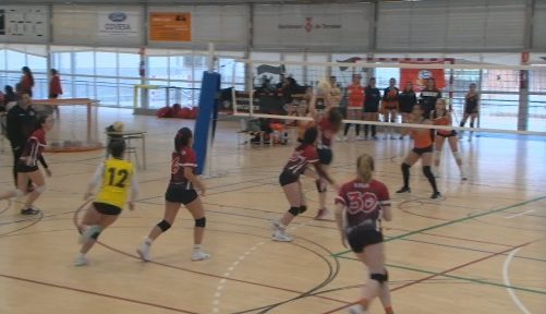 CanalTerrassa's tweet photo. 🏐| Victòries del @CVTerrassa contra el Castellar i el Sandor

▶️https://t.co/Hhkj5f2DKz #Terrassa #esportstrs #voleicatalà https://t.co/F4kJf0p4Cu