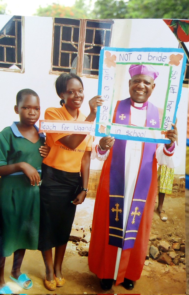 ATALAAGNES2's tweet photo. We are so honored as a school club to have the full support of Bishop Paul m.s Naimanhye of Busoga Anglican Diocese.Thankyou.
#teach4ug
#worldvisionug
#girlsnotbridesug https://t.co/4PtleaEmRC
