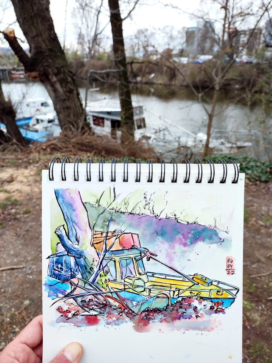 StanSolo9's tweet photo. Urban sketching is a sport hands down. You walk, you stretch, you run from junkies, you compete with your yesterday self, planning next steps and still keep it as stylish as possible, always being on point, ready to produce epic stuff
#artlife #sketchbook #sketchwalker https://t.co/D8bqAT73cZ