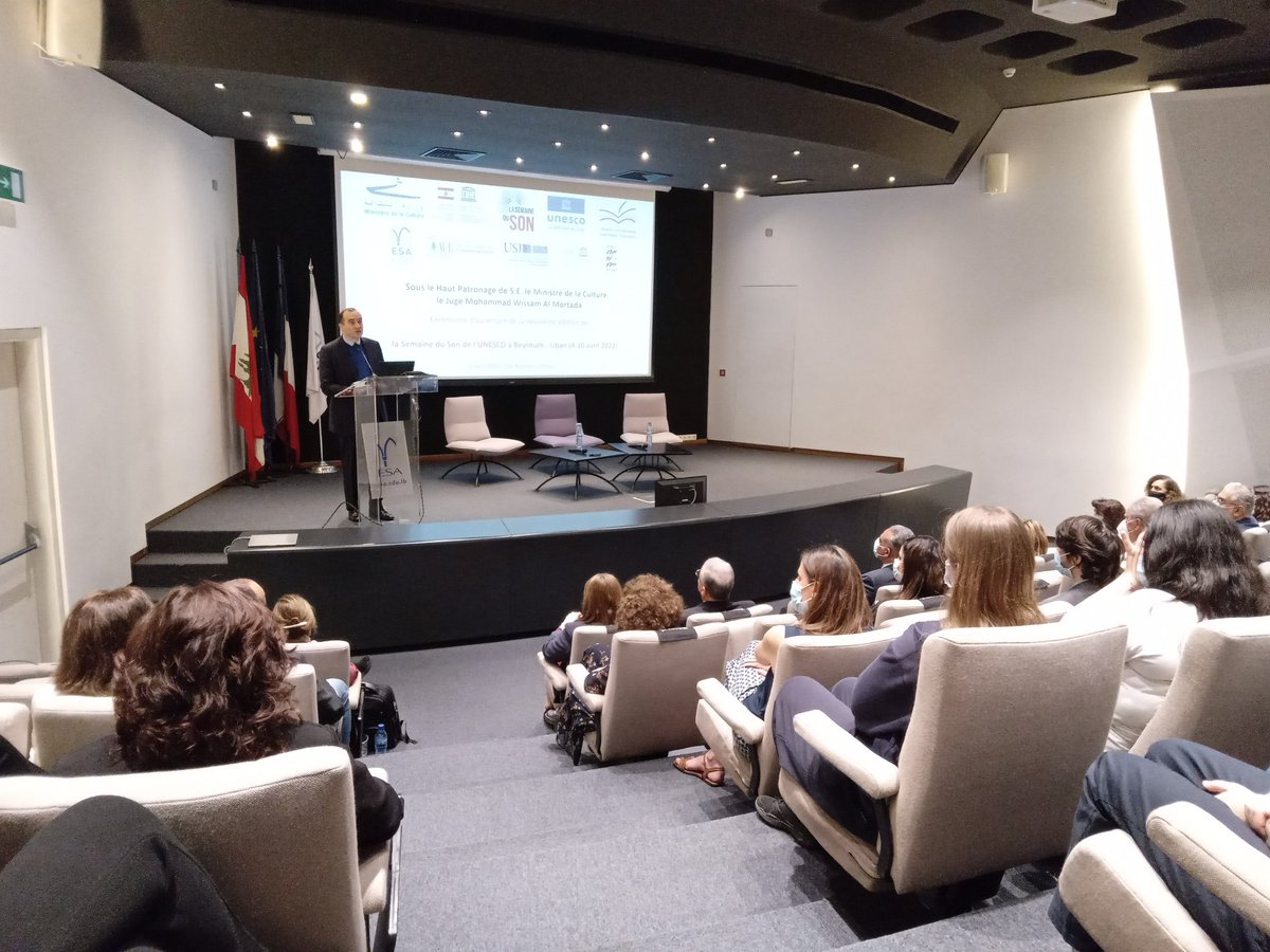 MaxenceDuault's tweet photo. Plaisir d'accueillir à @ESABeirut l’ouverture de @LaSemaineduSon #Liban et 2 conférences : 'le plaisir d'entendre' &amp; ‘son et cinéma'.

Merci @UNESCOBEIRUT  @PierreAnhoury, C.Hugonnet et l'ensemble des partenaires @MeheLebanon @USJLiban @AUB_Lebanon @BBIMF @RanaEiddbstudio https://t.co/GvP6Y5Velc