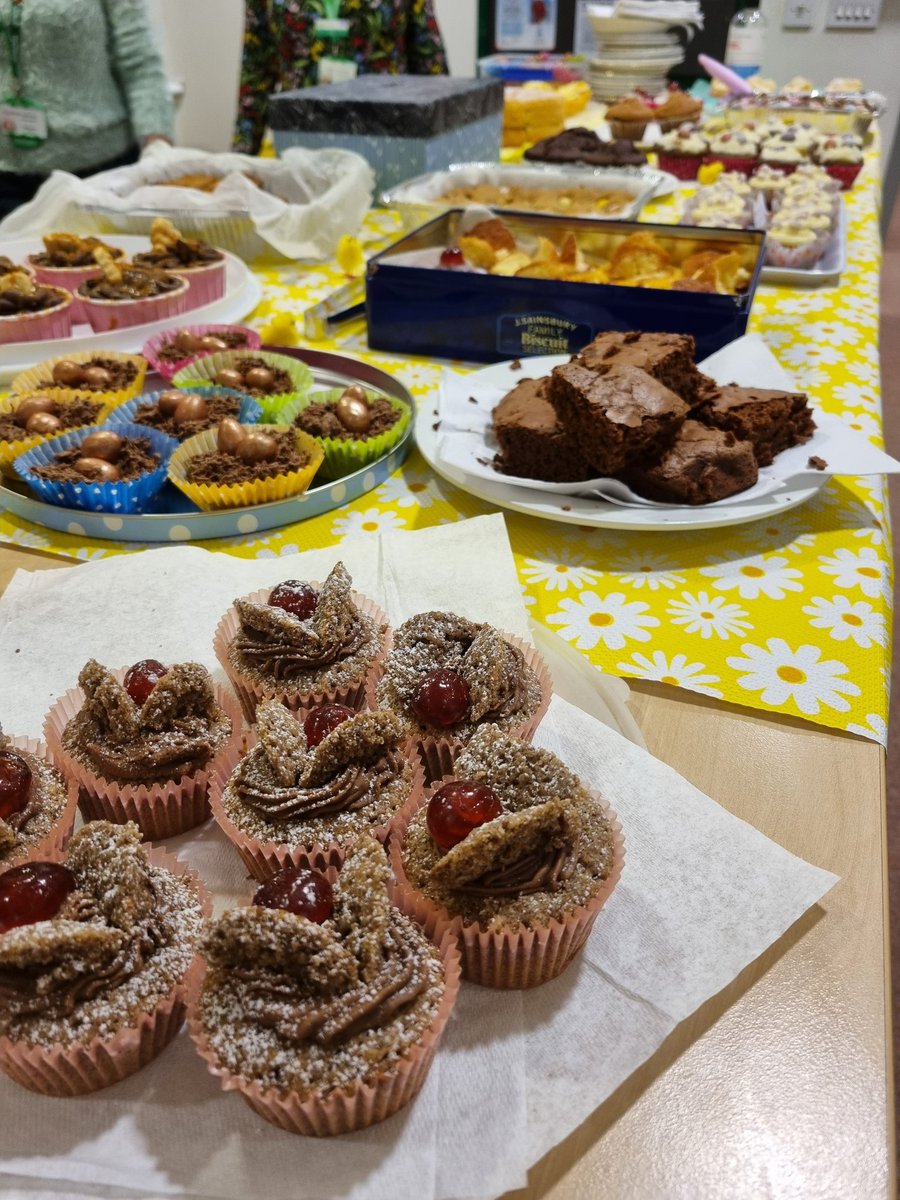 MamaBrownPT's tweet photo. Come find us today for our first ever Spring Fayre! We're in the Macmillan Centre on B Level. Raising money for our Charitable Fund - come hungry! 💚💚💚

@PorthospCharity @PHU_NHS @PHURecruitment @MacmillanQa @icu_portsmouth @SLTQA @portsmouthnews https://t.co/ckHHdMNRyG