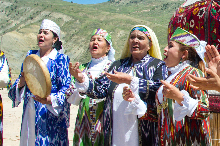 BBAshrafkhanov's tweet photo. 🇺🇿The #Boysun culture  is recognized by @UNESCO as a Masterpiece of Oral and Intangible Cultural Heritage. A huge camp is set up on the foothills with yurts, benches and stages where folklore ensembles perform at . "Boysun bakhori" (Boysun spring) folklore #festival 7-8 May, 2022 https://t.co/OEWt63hisl