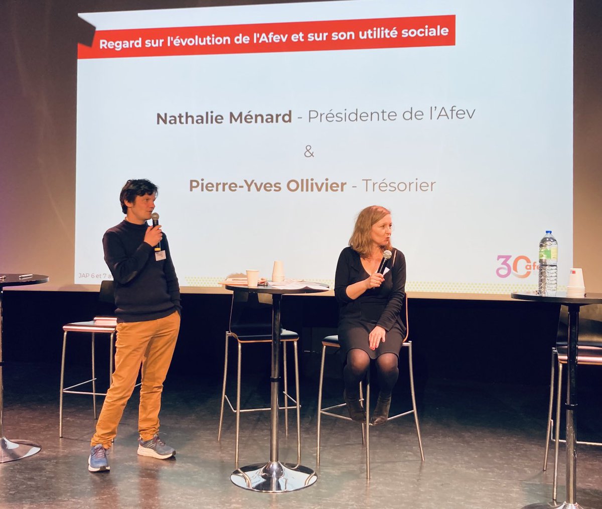 Journées annuelles du projet de ⁦<a href="/AfevFrance/">Afev</a>⁩ la présidente ⁦@nathamenar⁩ résume avec simplicité la raison d’être de l association : « la lutte contre les inégalités ». 30 ans après, ça n’a pas bougé.