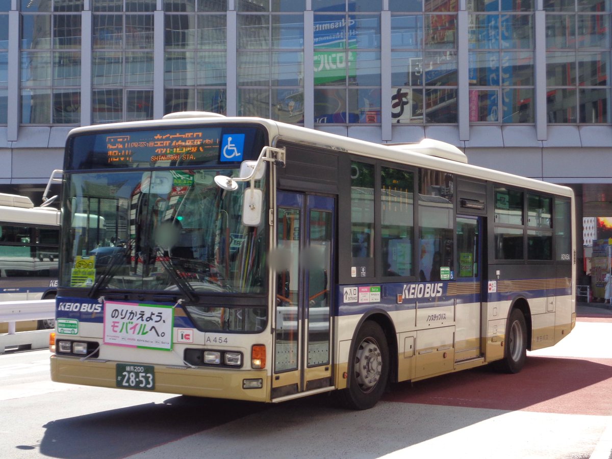 47Team8oshi's tweet photo. #京王バスカレンダー 
#京王バス 

【番外編　2014年導入車】
　A31454 https://t.co/PyGwIpqVC6