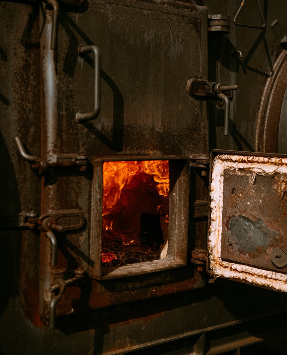 aruleoftum's tweet image. 🔥 Towards the end of March 2022 we headed over to Birchwood Forestry in Herefordshire to take a look at their setup and see how they go from forest to charcoal.

Read more about this amazing process over on the blog!

aruleoftum.com

@birchwoodforestryhereford