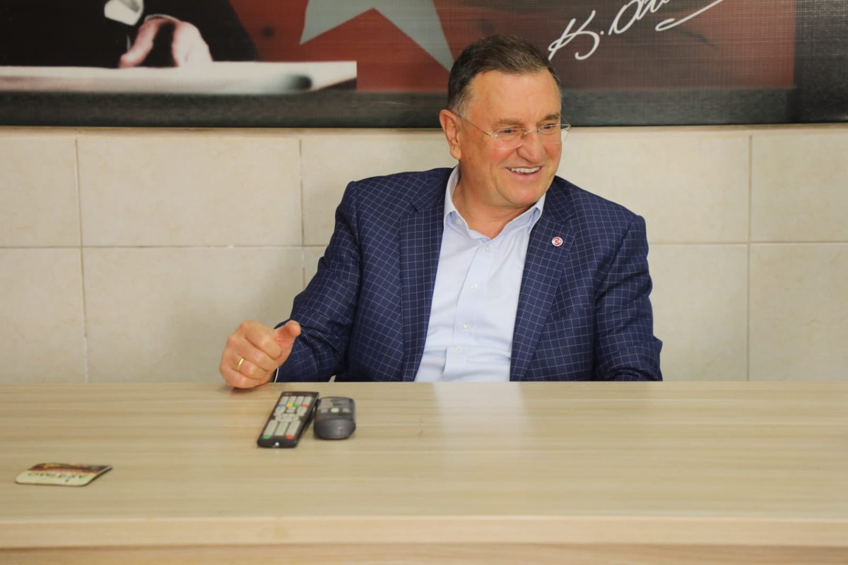 Lütfü Savaş