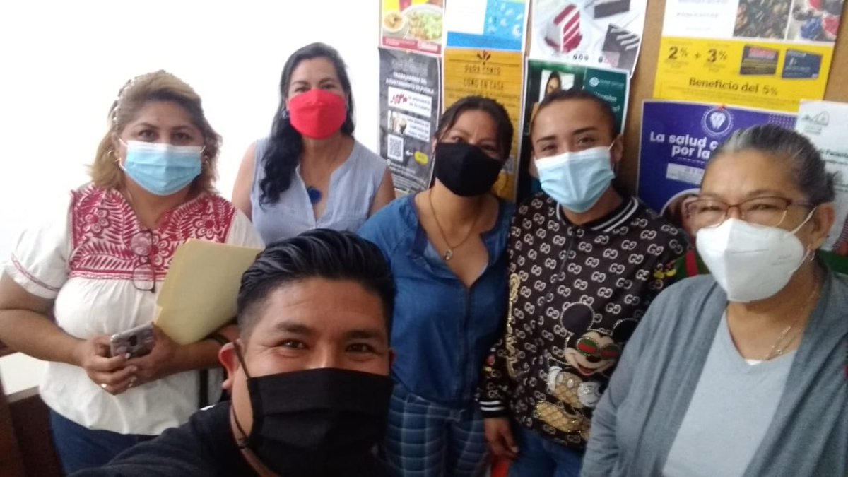 ExpoCalerense's tweet photo. Nuestro equipo ya listo para la 2da. Edición del #festinpoblano , organizado por la secretaria de economía del municipio ✅- En esta ocasión San Jerónimo Caleras será representado por 7 empresas #calerenses - Proximo 16 y 17 de abril en el parque del Carmen. https://t.co/qCHerncTRq
