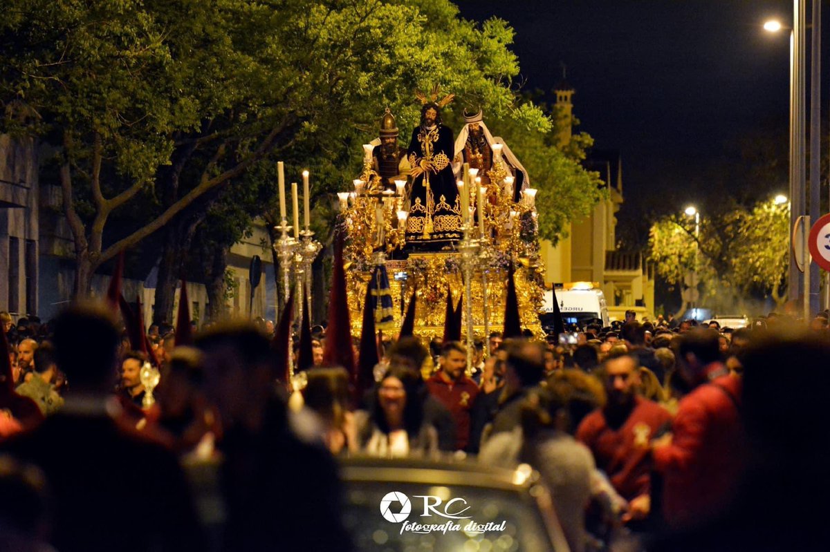 JvtudSoberano's tweet photo. ¡A 1 semana hermanos!

¿Tienes tu túnica planchada, preparada y colgada?

Y tú, costalero del Señor, la molia y demás preparado?? 

¡Sube tu foto con la túnica o molia y nombra a la Juventud en Twitter! 

¡Inundemos de crema y burdeos Twitter!

Recuerda, a 7 días de la ¡GLORIA! https://t.co/Gi37jNRGvB