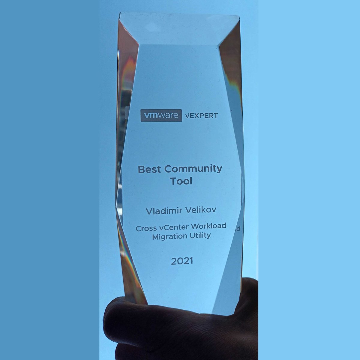 vladi_velikov's tweet photo. 🥳#vExpert award for the Cross vCenter Workload Migration Utility.
Congrats to all creators from inception to productization: @lamw, @vThinkBeyondVM &amp; vMotion team, @DChorbadzhiyski &amp; @vSphereUI_Team!
@VMware #vCommunity https://t.co/VMHWYqj3X6