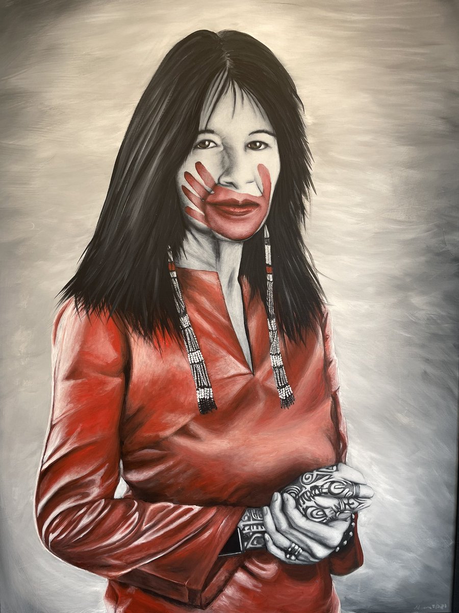 LGSusanB's tweet photo. “Portraits in RED” by @ArtsNayana reminds us of our country’s history and the countless indigenous communities that suffer today as a result.
All of the missing and murdered indigenous women across our nation deserve justice. Nayana, thank you for your powerful advocacy. #MMIWGP https://t.co/cHEGIGkRCQ