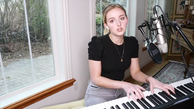 LDSMusicians1's tweet photo. Evie Clair performs a cover of Harry Styles' new single "As It Was." https://t.co/qPzx5VRNUh #EvieClair #HarryStyles https://t.co/nxJCUSys39