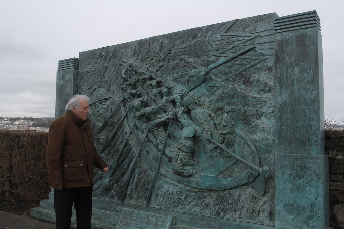 World-renowned sculptor and printmaker Michael Sandle, who created the Douglas <a href="/RNLI/">RNLI</a> lifeboat bronze artwork has returned to visit the sculpture. The visit coincides with the release of an <a href="/IOMPOSTOFFICE/">Isle of Man Post Office</a> commemorative stamp collection, one of which, includes the memorial.