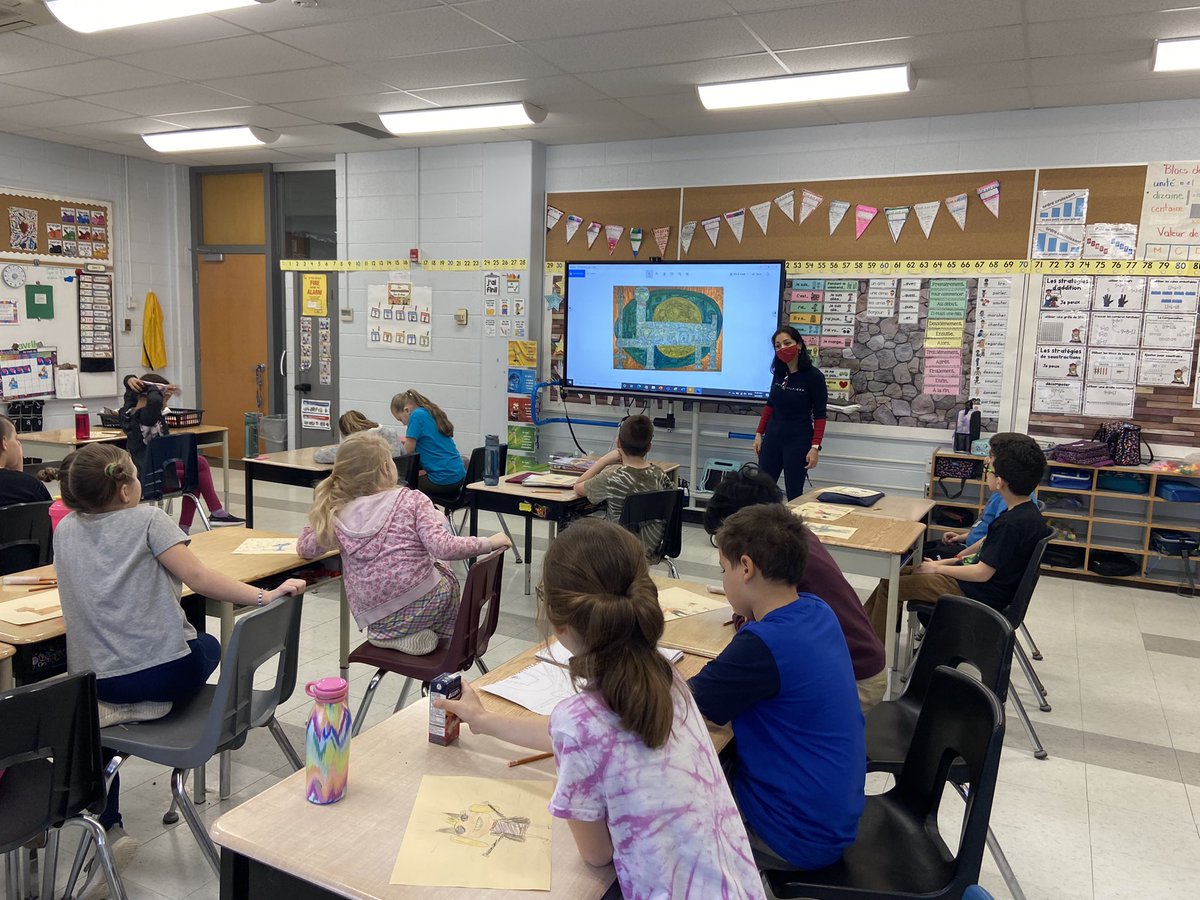 MmeQuenneville's tweet photo. Our first guest since 2019! #artscanteach We are looking for patterns in art, in real life and with our bodies. @HermanElem https://t.co/io54R9zjyj