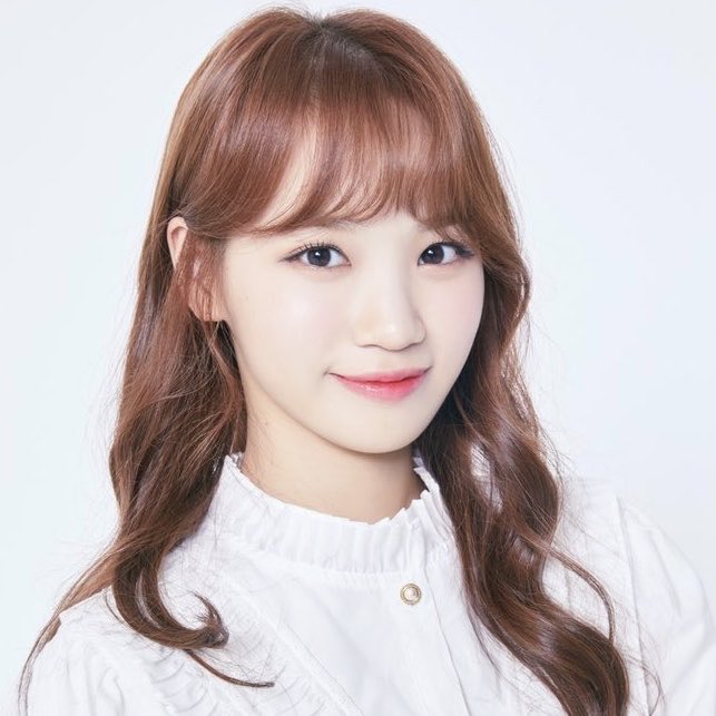 chaewon thinker tweet media