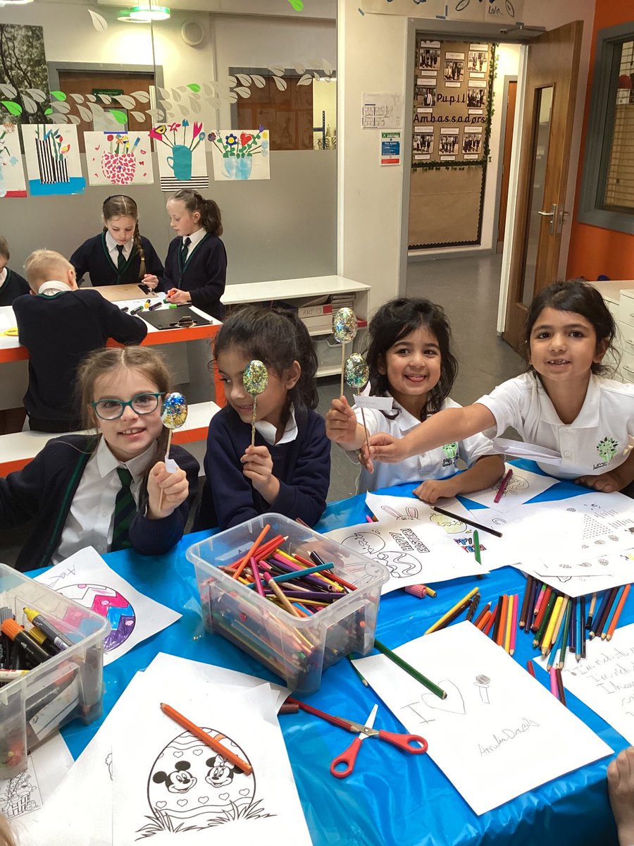 Egg decorations-glitter everywhere!!😩😩