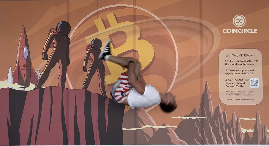 Flipping around the <a href="/coin_circle/">CoinCircle</a> / <a href="/CoinCircle/">CoinCircle</a> poster at #BTC2022 #Miami