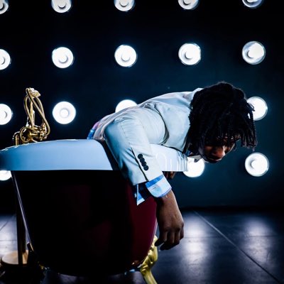 WaveKingTerick's tweet photo. What lies beneath 🖤 #NewProfilePic https://t.co/qlHDUX64WY