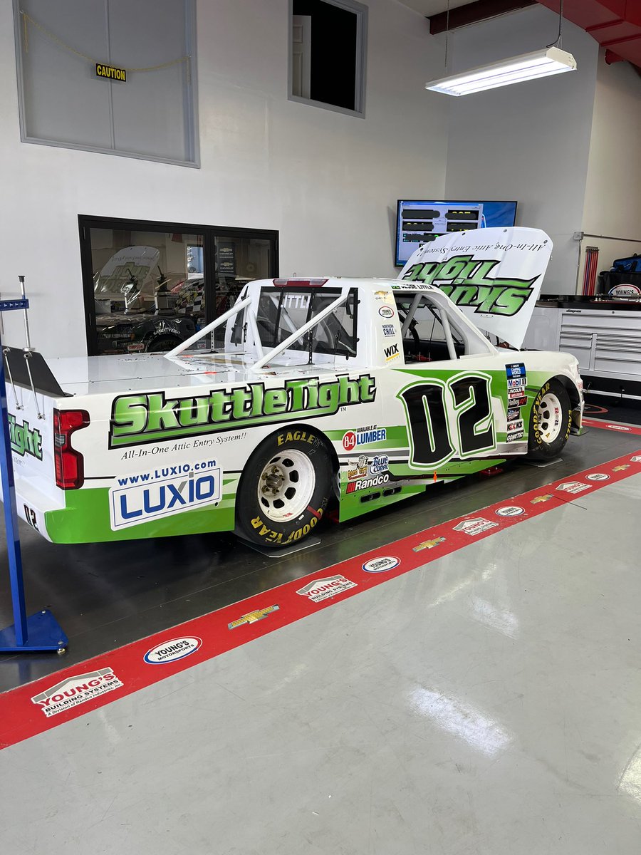 jesselittle97's tweet image. We are ready for the paper clip💪🏼

Short track, under the lights. Nothing better. 

@youngsmtrsports @SkuttleTight @ShopLuxio