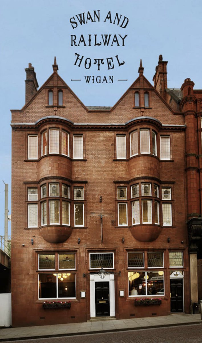 Railcam Recommends..... The Swan &amp; Railway Hotel at Wigan

Our recently added and hugely popular cameras at Wigan North Western were made possible by Landlady, Shelley and her team at the Swan and Railway Hotel...➡️bit.ly/3LFywLa

<a href="/AndWigan/">Swan And Railway Hotel Wigan</a> <a href="/CAMRA_Official/">CAMRA</a> #Wigan