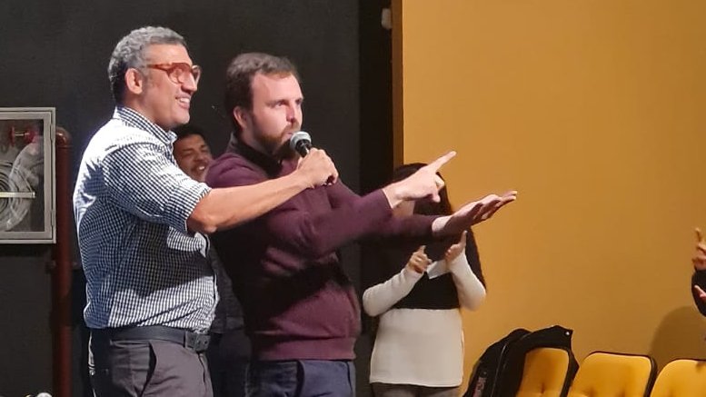 Lautaro Aragón (@lautaroaragon) on Twitter photo <a href="/Lulamaravilla/">Lula Gonzalez</a> <a href="/NegroFigueroa13/">Ernesto L. Figueroa</a> Felicidades hermano querido. Haciendo llover desde hace mucho tiempo, regando sueños y osadías compartidas. <a href="/Lulamaravilla/">Lula Gonzalez</a> <a href="/NegroFigueroa13/">Ernesto L. Figueroa</a> Felicidades hermano querido. Haciendo llover desde hace mucho tiempo, regando sueños y osadías compartidas.
