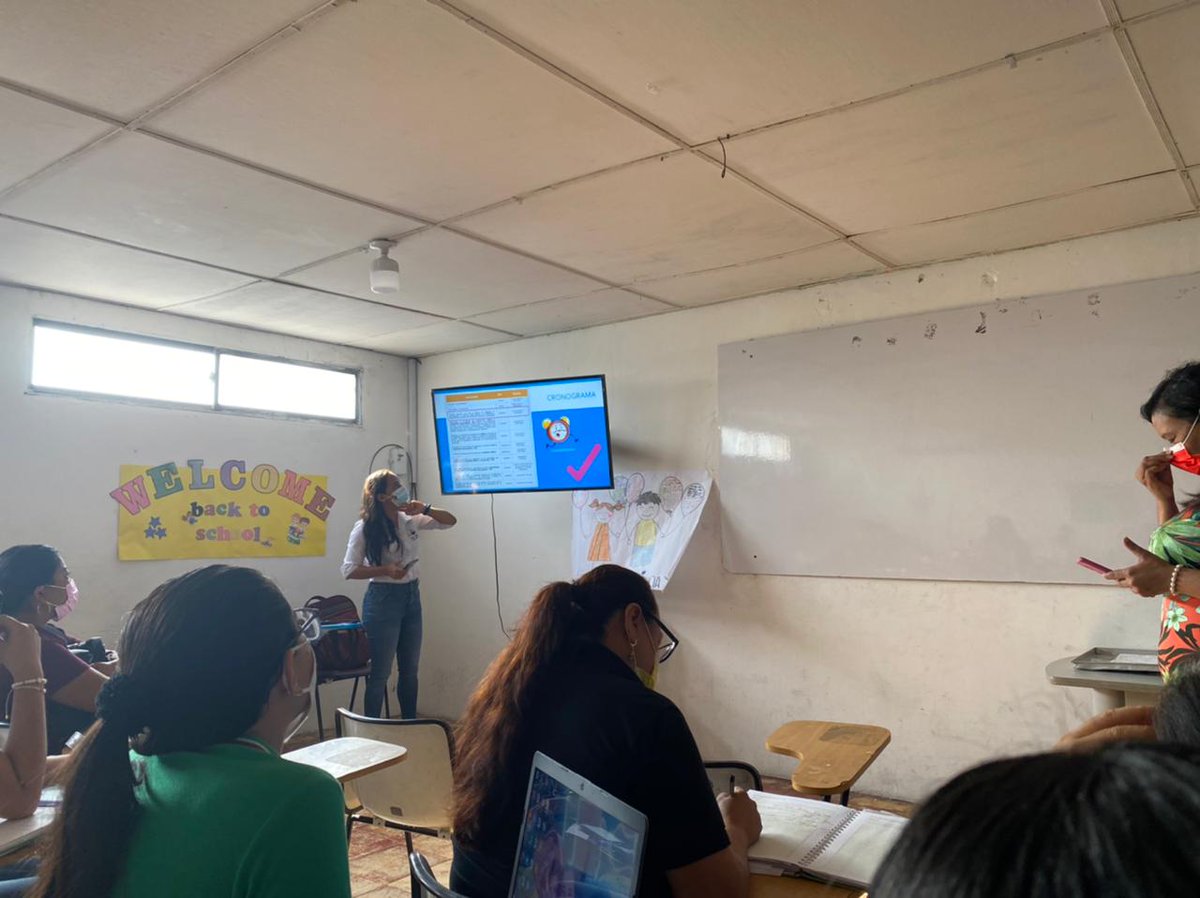 karizaperez's tweet photo. Socialización estrategia #EvaluarParaAvanzar  I.E.D. Para el Desarrollo Humano María Cano 💪 @SecEducacionBAQ @PTA_Colombia 2022 nos la jugamos toda! https://t.co/Dq5obLiLeo