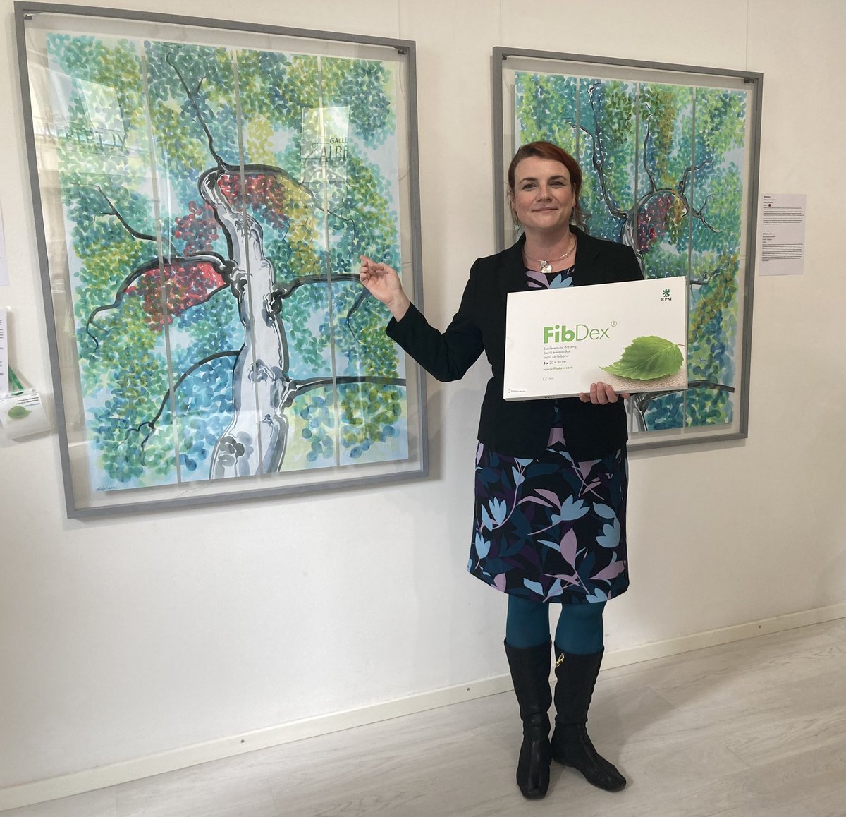 pirkk's tweet photo. Divergent thinking, interesting exhibition👍Science is inspiring artists and vice versa. #UPM's nanocellulosic wound dressing #Fibdex is @KallioJohana's
business but Petra Kaminen turned it into paintings Renewal I and II. Go and see! #helsinkiuni #ftdk https://t.co/nik1tbmw3o