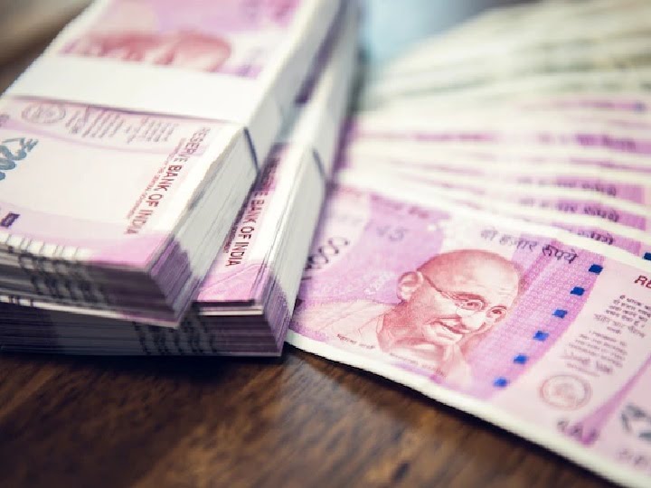 news24tvchannel's tweet photo. पिछले 7 सालों में Bank घोटालों के चलते हर रोज हुआ 100 करोड़ रुपये का नुकसान

◆महाराष्ट्र, दिल्ली, गुजरात, तेलंगाना और तमिलनाडु में 83℅ बैंक घोटाले सामने आए 

◆RBI द्वारा जारी किए गए आंकड़ों के मुताबिक यह सभी धोखाधड़ी के मामले 1 अप्रैल 2015 से दिसंबर 2021 के हैं https://t.co/AZEXfV3c0B
