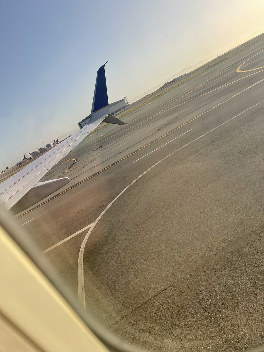 kgarrison10's tweet photo. Off to Florida for the weekend! ⚾️🤙🏼 #Conferenceusssa https://t.co/drDNJfsUsl