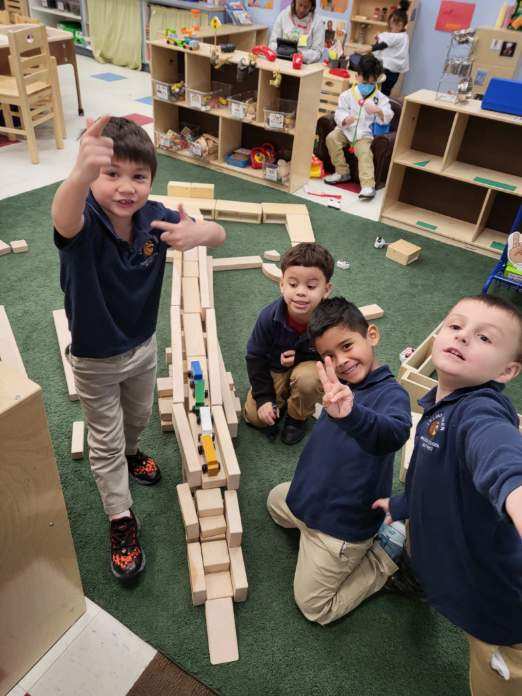 Bogotapreschool's tweet photo. @LillianMSteen1 #Preschoolers #BuildingBridges on #WorkTogetherWednesday #ECE #blockplay #choicetime #earlyengineers #WOYC22 @NAEYC @BogotaPublic https://t.co/sUp8LITd2W