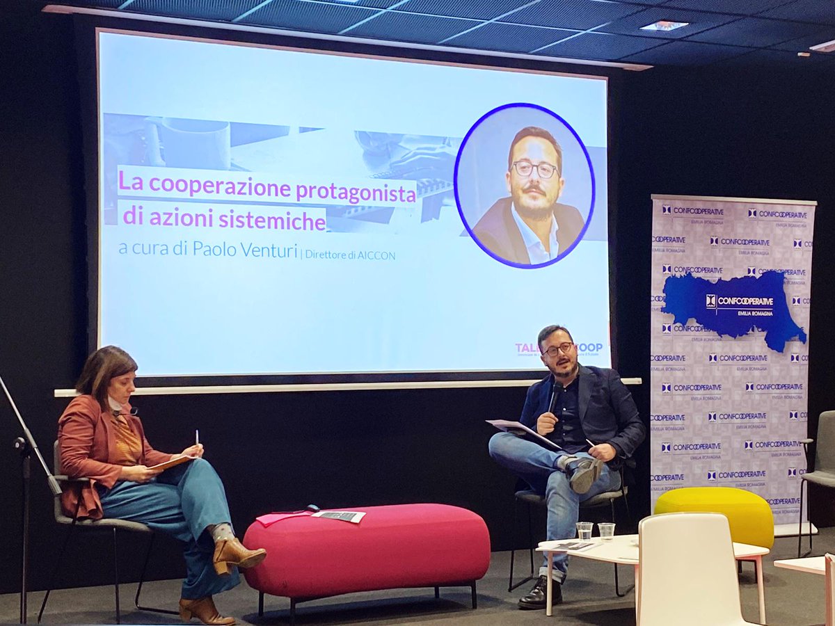 "La visione trasformativa immagina complessità e incertezza come spazio di opportunità". Conversazione finale con <a href="/paoloventuri100/">paolo venturi</a> di <a href="/AICCONnonprofit/">AICCON Research Center</a> a #talents4coop 
<a href="/Confcoop_ER/">Confcooperative ER</a> <a href="/RegioneER/">Regione Emilia-Romagna</a>