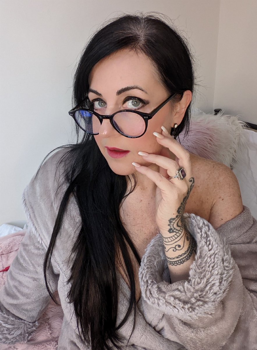 NymphoBackup's tweet photo. Do I look f*ckable today then? 😈 https://t.co/EoLZlLKZlE