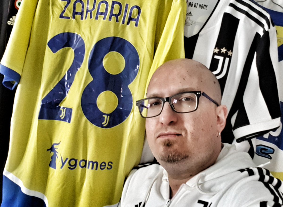 delio_petrelli's tweet photo. NEW UNBOXING is coming ๐...
It's @Deniszakaria8 TIME!!!
๐๐ต๐ช๐๐ฟ
STAY TUNED.........
#Zakaria #Zak #DZ28 #LiveAhead #ThePostman #FinoAllaFine #ForzaJuve https://t.co/3fl1K06QRf