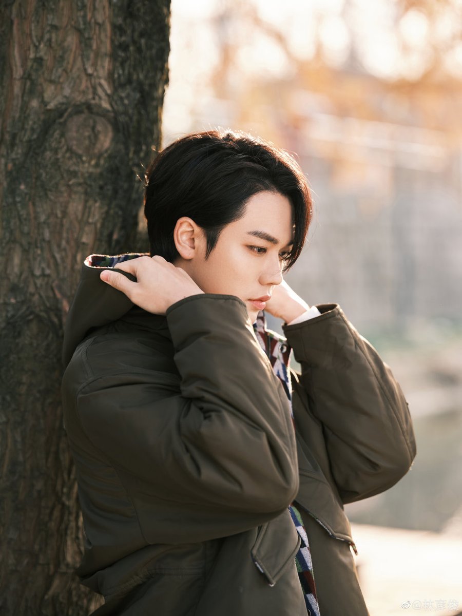 cy_sairinseu's tweet photo. At ako'y nahimlay ng payapa.

He still looks so fine... Or, rather, his aura looks even stronger this time. 🥺 Thank you too for today, Evan!

#林彦俊新歌别待了 #4YearsWithLinYanjun #EvanLin #LinYanjun #林彦俊 https://t.co/9CIdrC0Vv8
