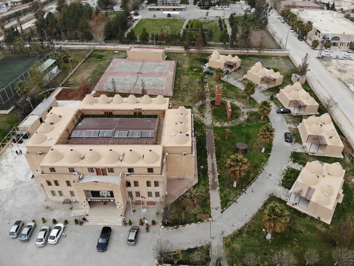 cihatkoc61's tweet photo. Harran Turizm A.Ş. bünyesinde faaliyet gösteren Kümbet Otelimizin kapasitesini iki katına çıkarıp bugün itibariyle hizmete açtık.Çevre düzenlemesini de en kısa sürede bitireceğiz. Değerli katkılarından ötürü Harran Belediyesine özellikle teşekkür ediyorum. İlçemize hayırlı olsun. https://t.co/yq8HWw7Hod