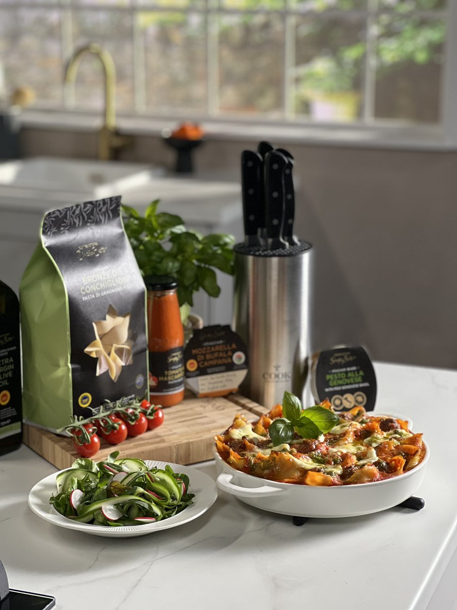 Recording some easy &amp; delicious recipes for <a href="/SimplyBetterDS/">Simply Better at Dunnes Stores</a> today <a href="/Nomos_ie/">Nomos Productions</a> <a href="/Daragh_Lawless/">Daragh Lawless</a> 👨‍🍳👨‍🍳👨‍🍳