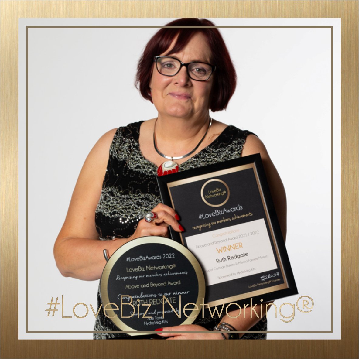 Congratulations to Ruth Redgate from @MerciaFoodHub &amp; <a href="/HunnypotCottage/">Hunnypot Cottage Bakery</a> for winning the #LoveBiz Above &amp; Beyond Award 2022.
The award was sponsored by Sue... Sue Tonks, <a href="/HydroVegKits/">HydroVegKits</a>.
Celebrating 10 years of supporting and connecting #WomenInBusiness.    
#LoveBizNetworking