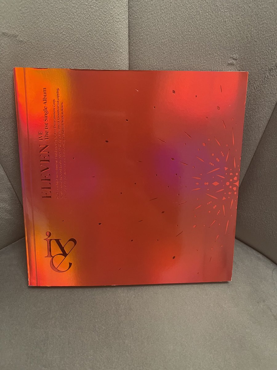 en_staaan's tweet photo. omgeeee iveee!! my first free unsealed @YouralityShop thank youuu!! 🫶 #YRLT_feedbacks 🫰🫰 https://t.co/9pYVe5jijs